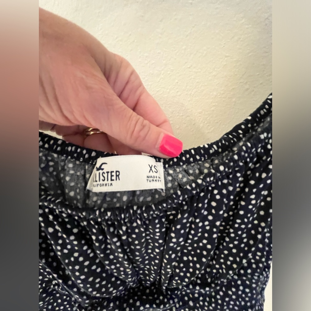 Hollister wrap around crop top